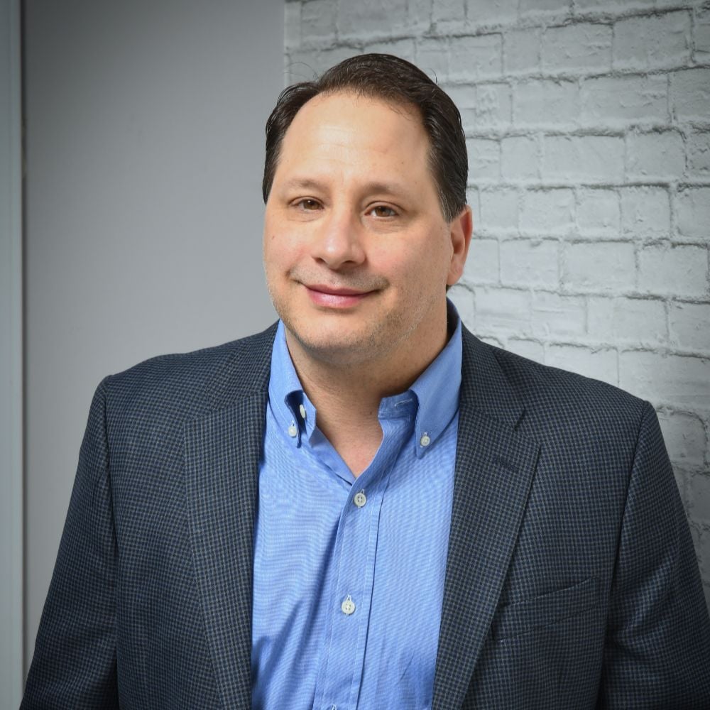 Daniel Popp Bay Shore, NY Real Estate Agent Headshot