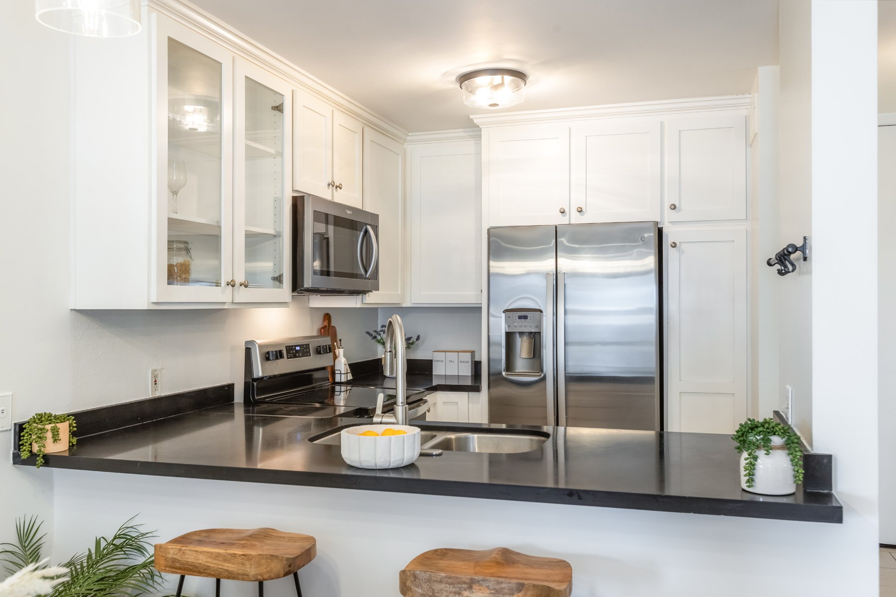 10751 Wilshire Blvd #1106, Westwood