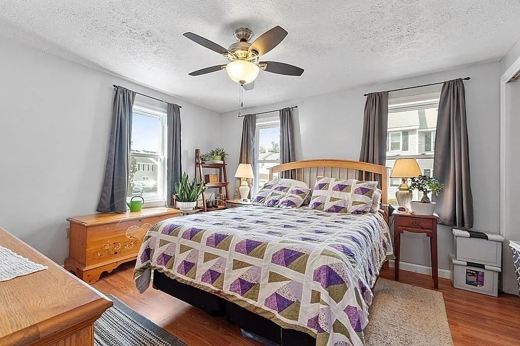 53 Olde Colonial Dr, APT 6