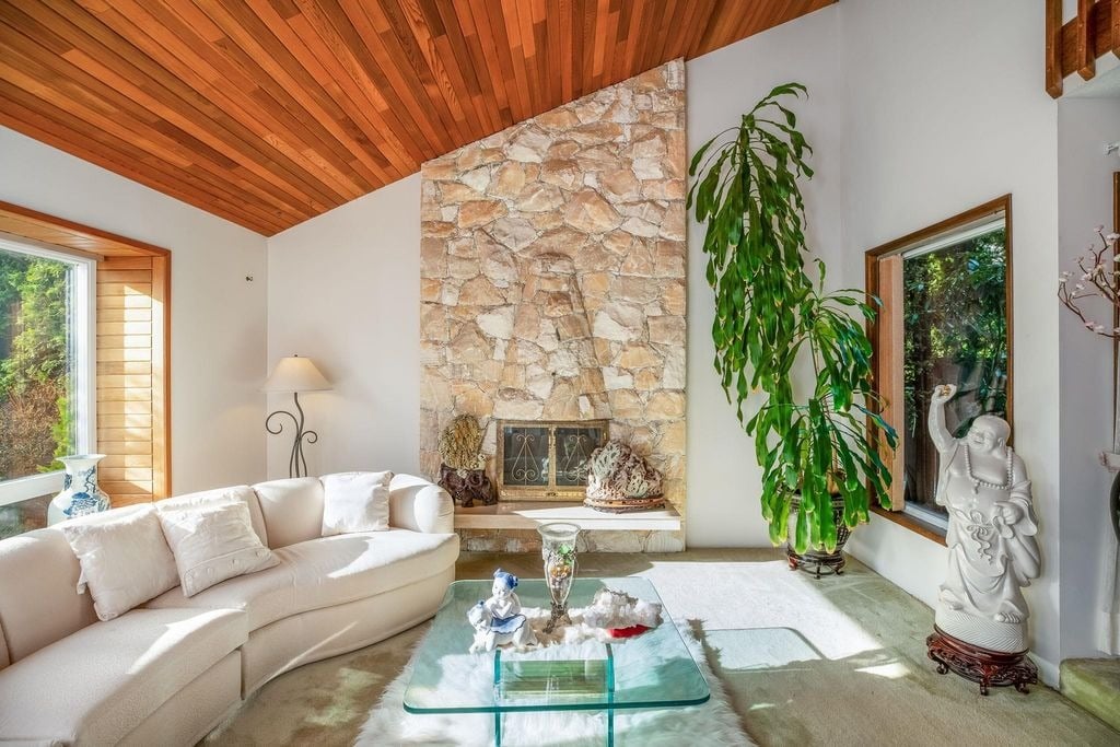 11701 Summit Cres