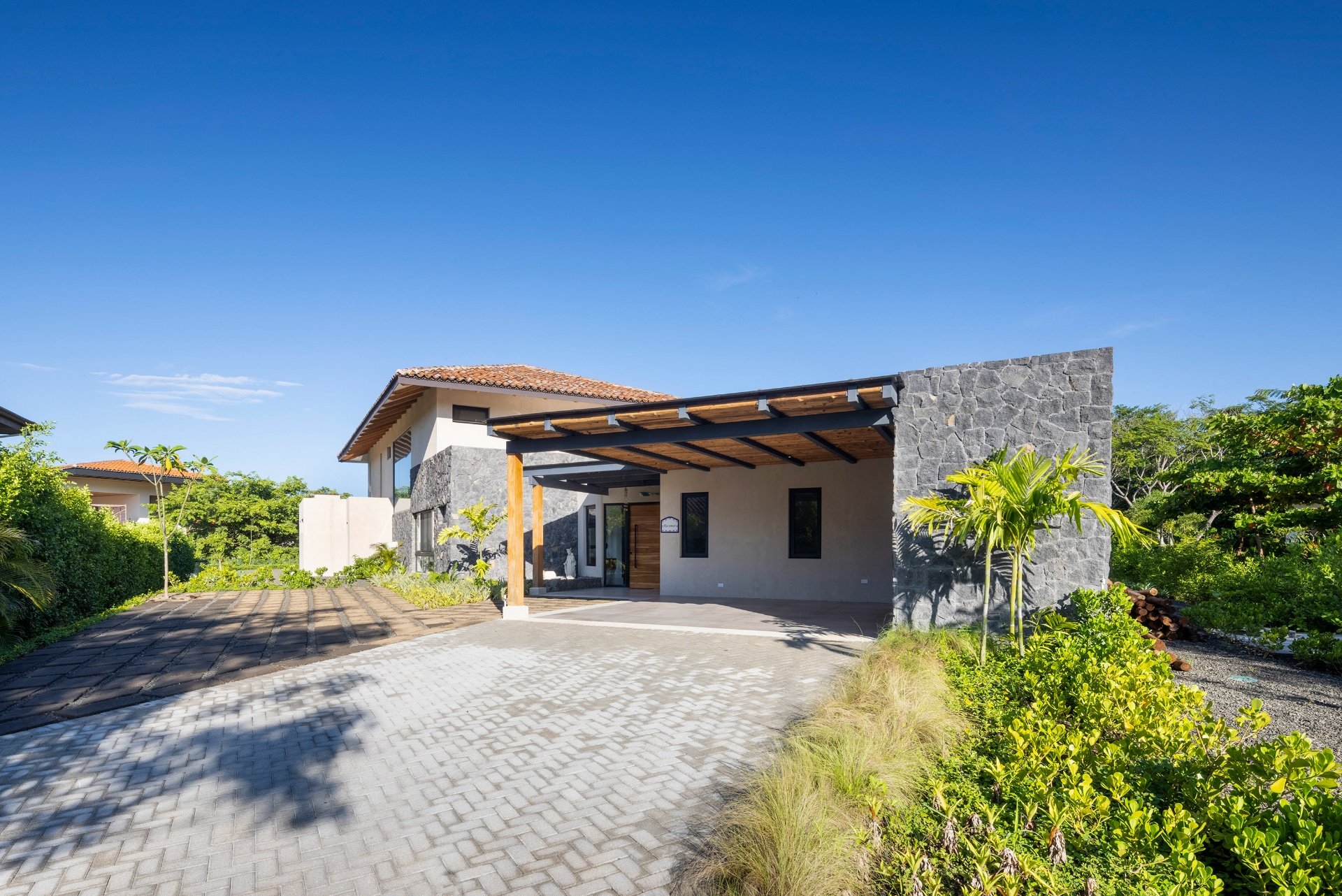 Casa Roacamar:  A Modern Coastal Sanctuary Steps from Playa Bonita
