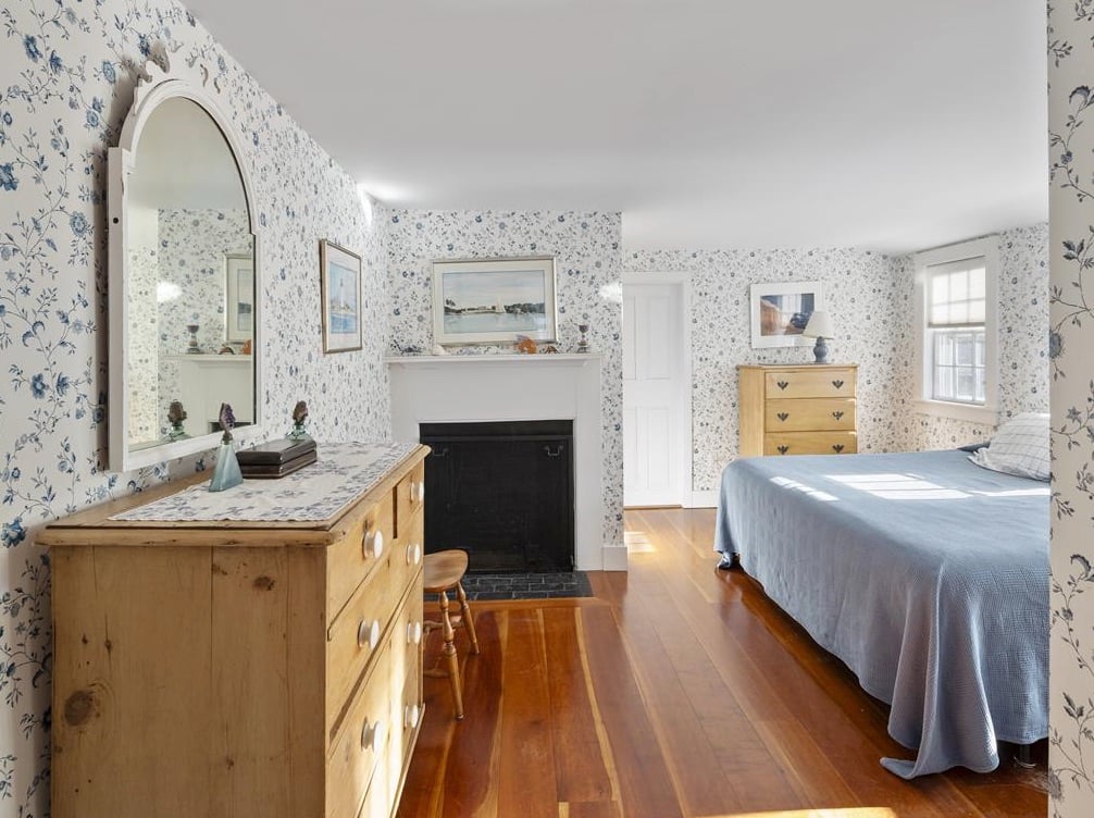 50 Cooke St