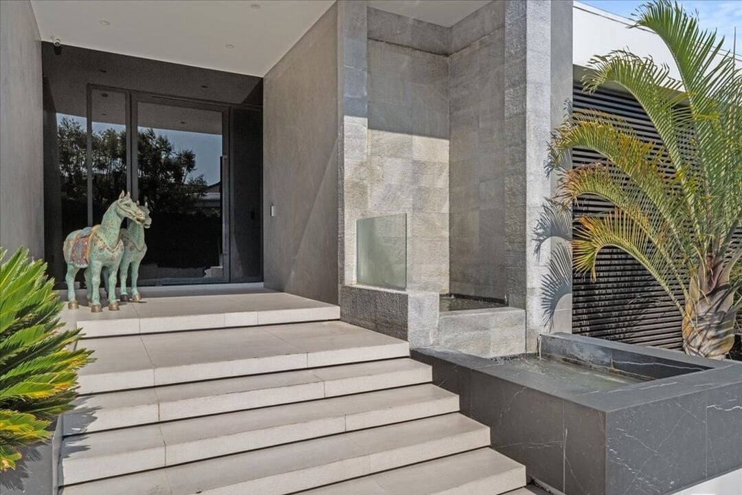 Celestia Estate, Hercules Dr, 90046