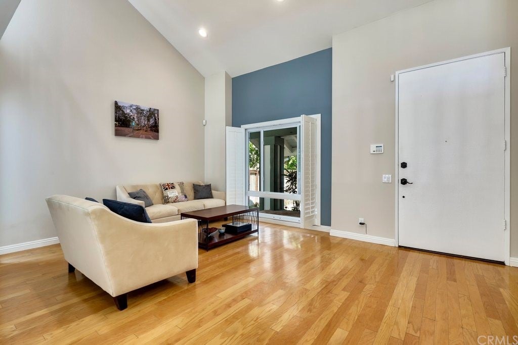 22242 Pewter Ln