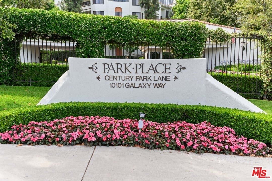 2102 Century Park Ln #216