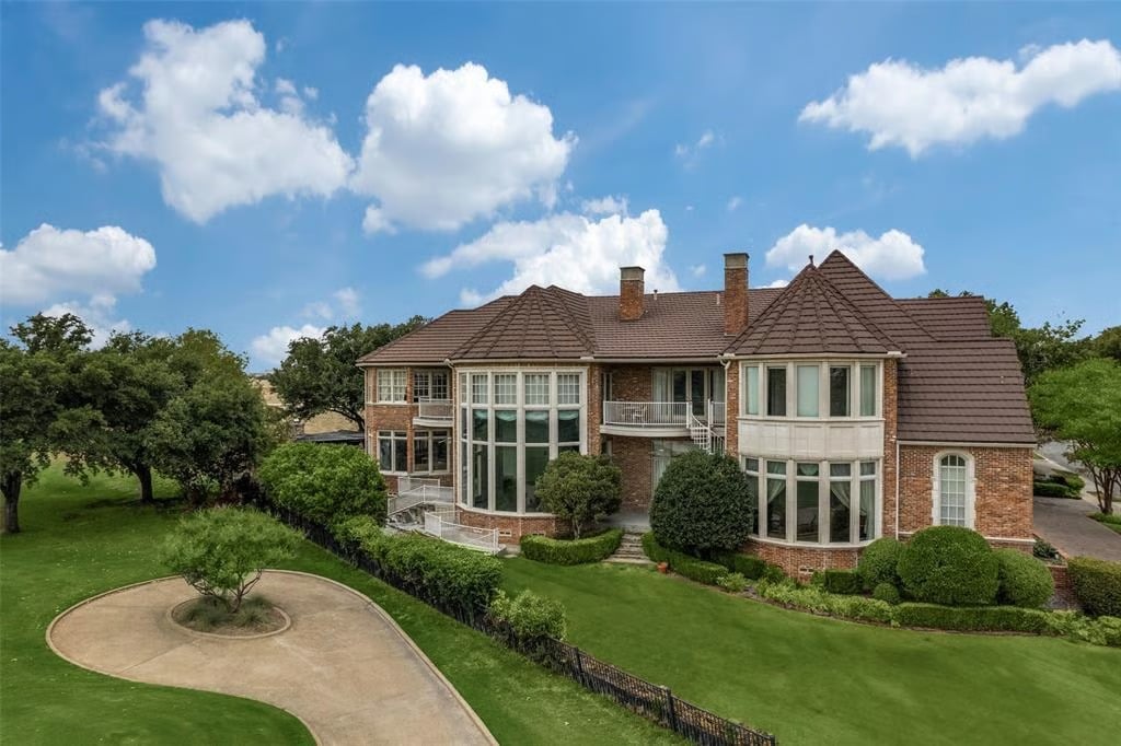 4401 Windsor Ridge Dr