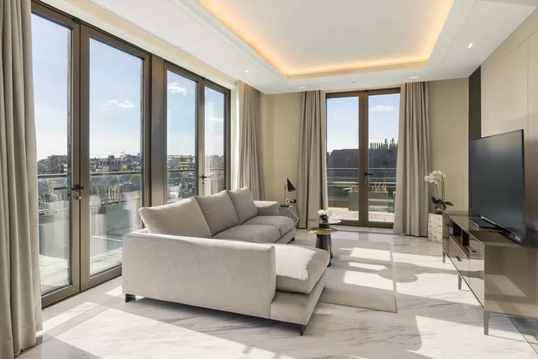 Clarges Street, United Kingdom