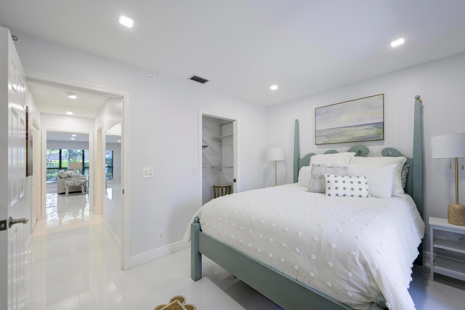 11335 Twelve Oaks Way