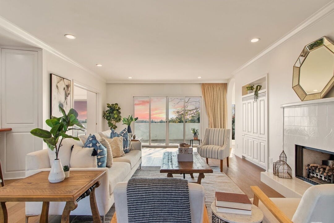 905 Berkeley St, 90403