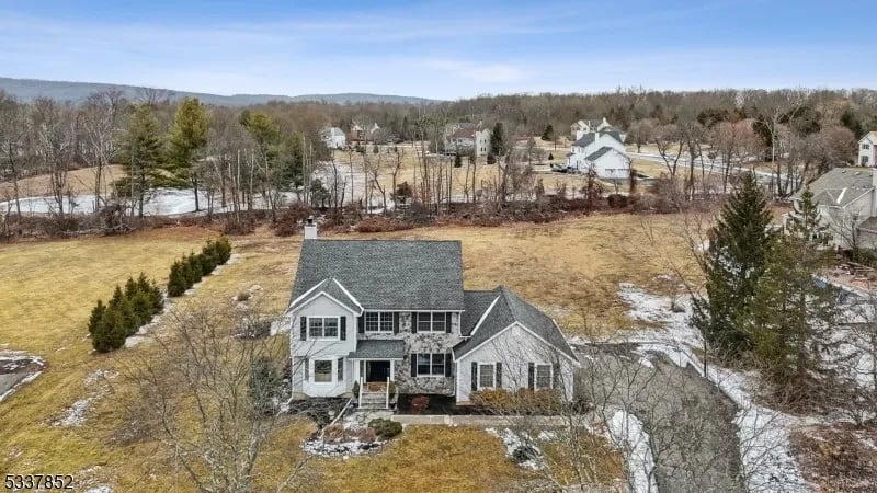 4 Lottings Purchase Rd