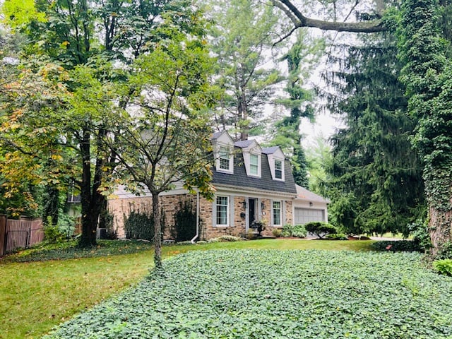 206 Rossmore Boulevard, Burlington