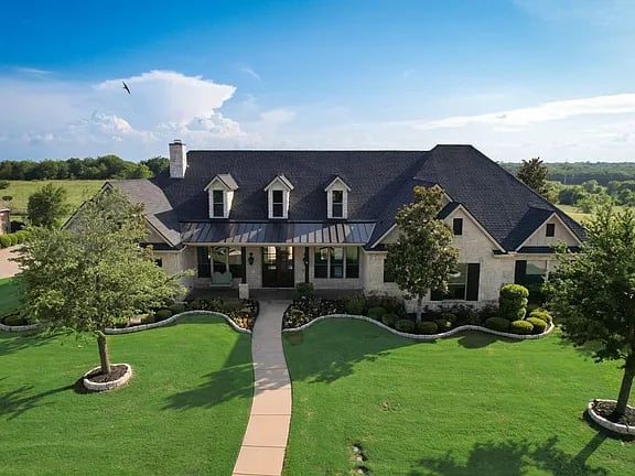 9 Peregrine Cir