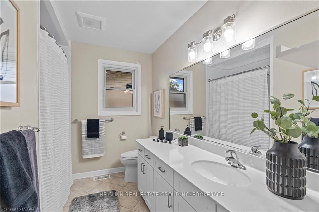 102 Fairlane Rd