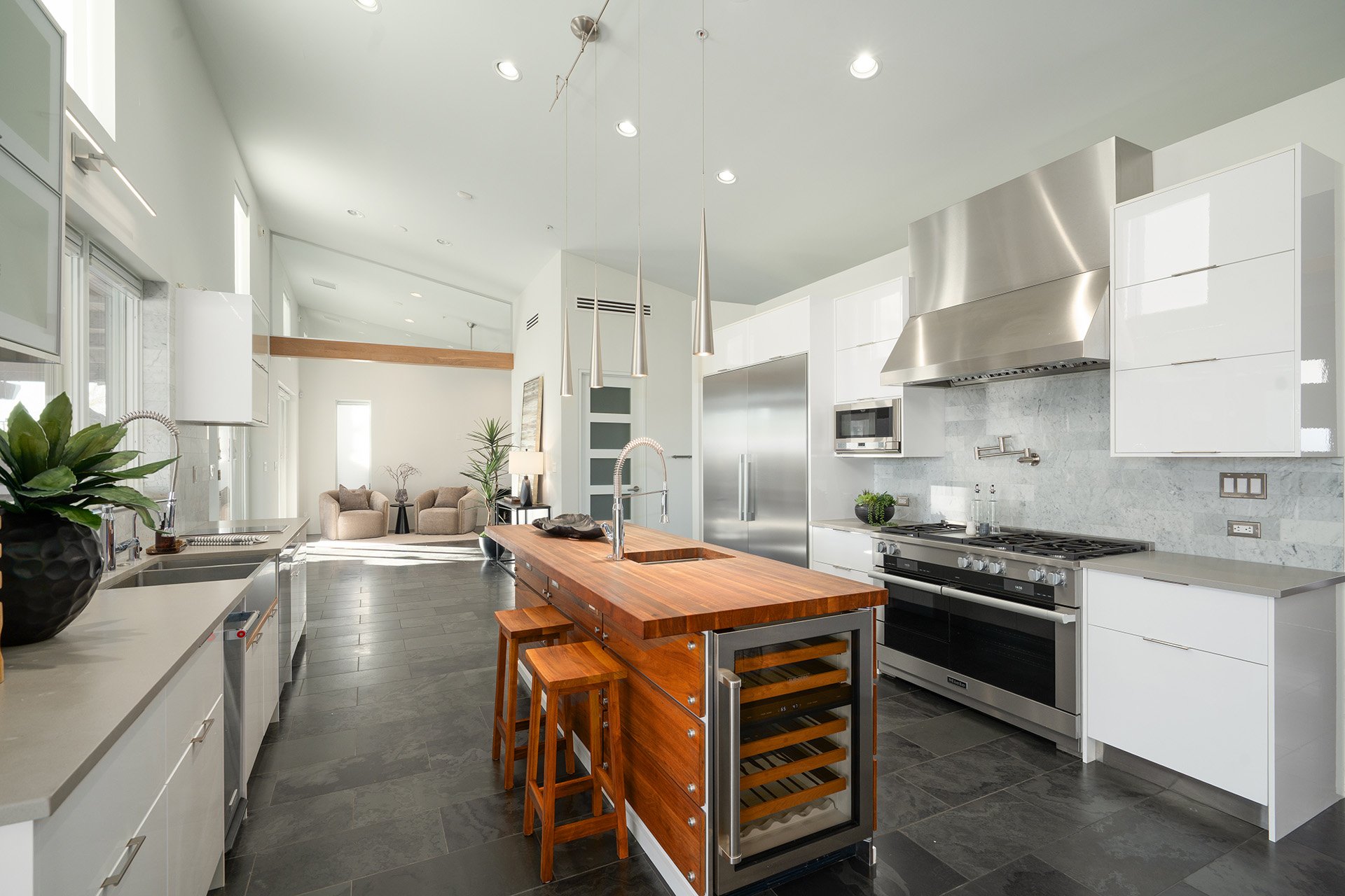 6919 E MONTERRA Way