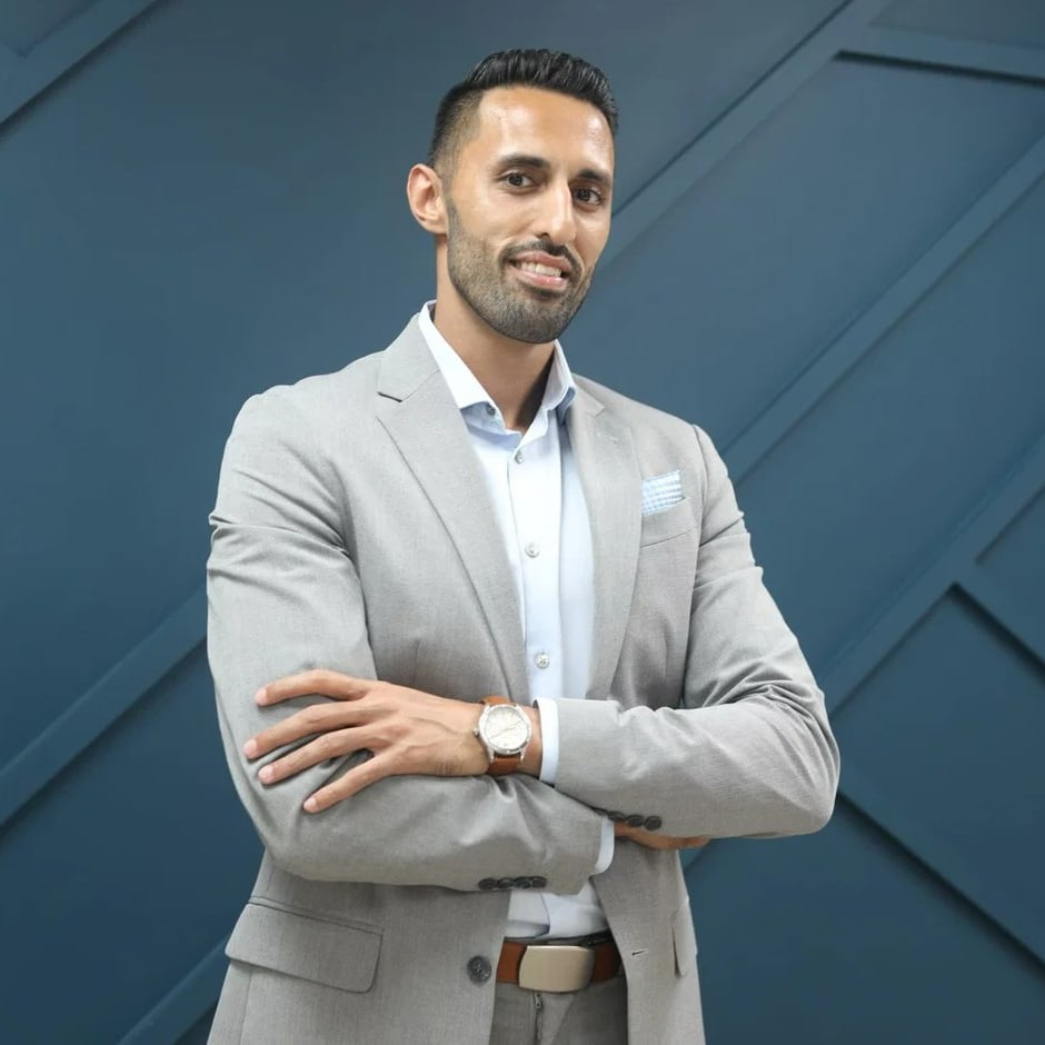 Nabeel Sheikh Vienna, VA Real Estate Agent Headshot