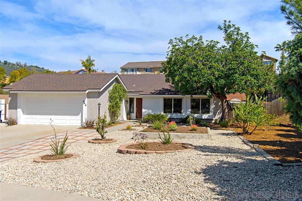 903 Candlelite Dr