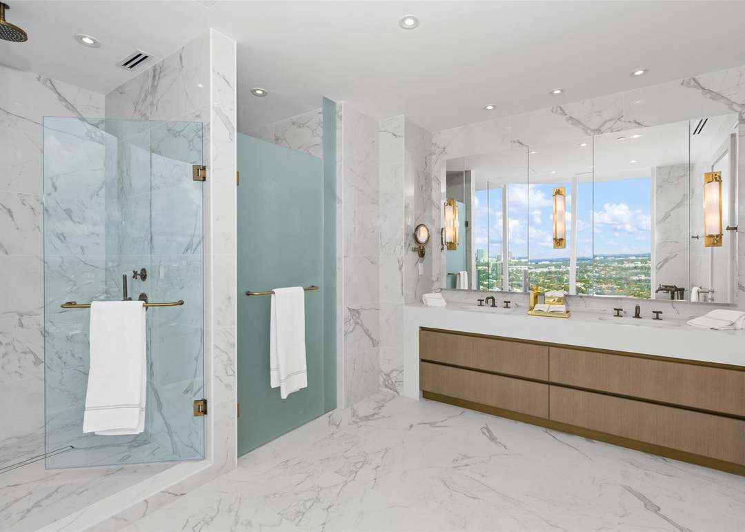 525 N Fort Lauderdale Beach Blvd #2201