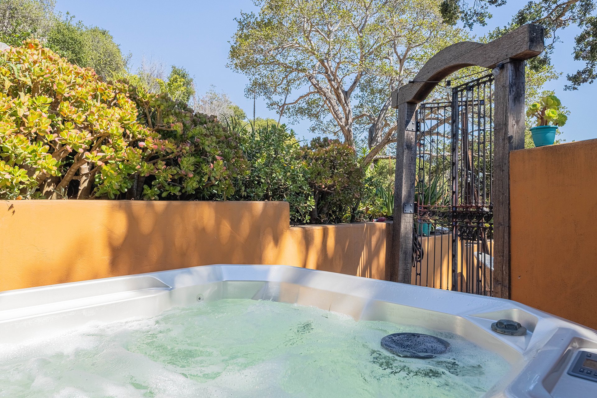 Nostro Sogno - Gated Carmel Valley Estate