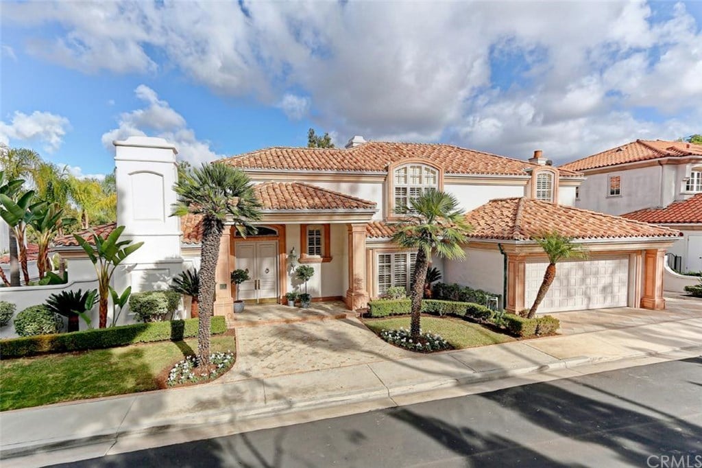 30 Canyon Fairway Dr, Newport Beach, CA 92660