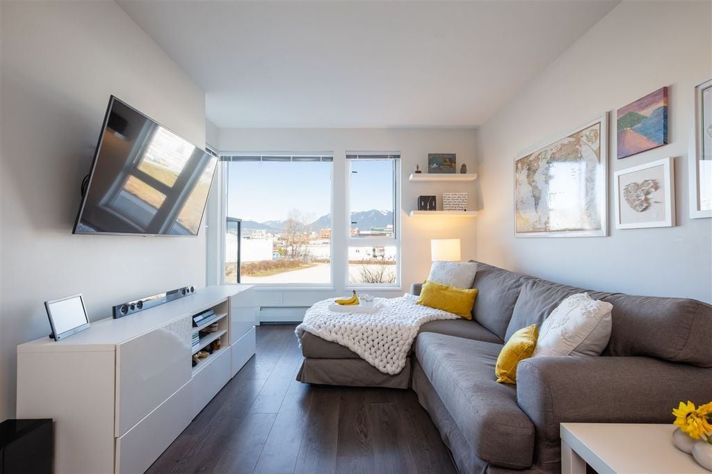 384 E 1st Ave, #312