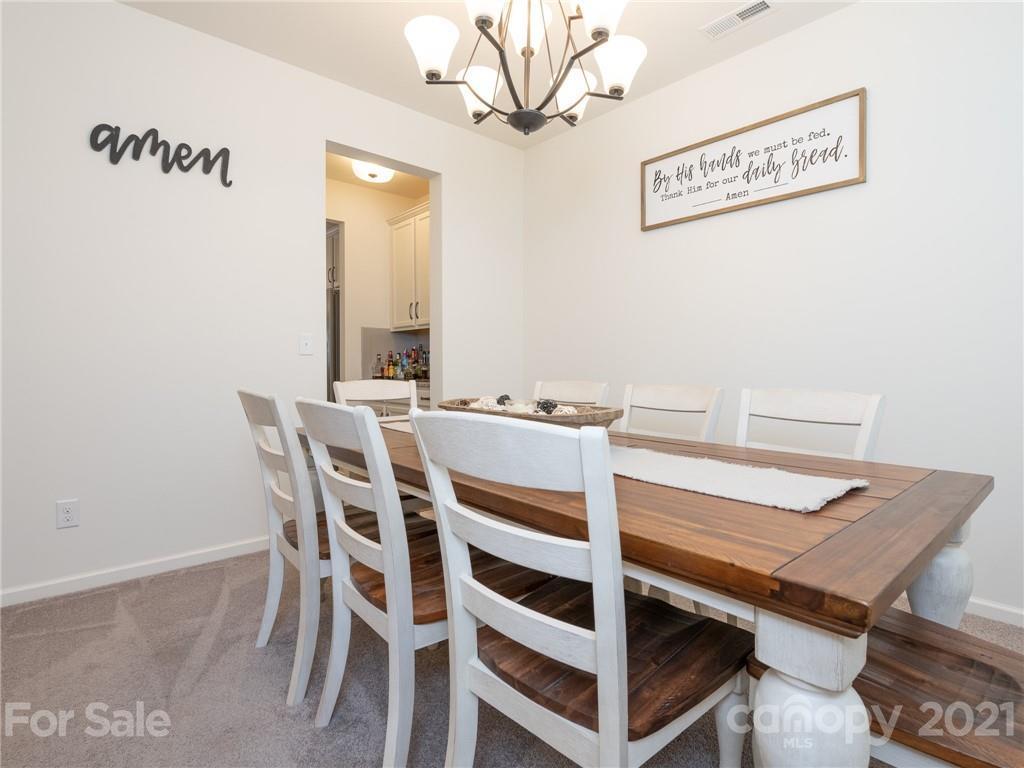 1817 Tendril Ave