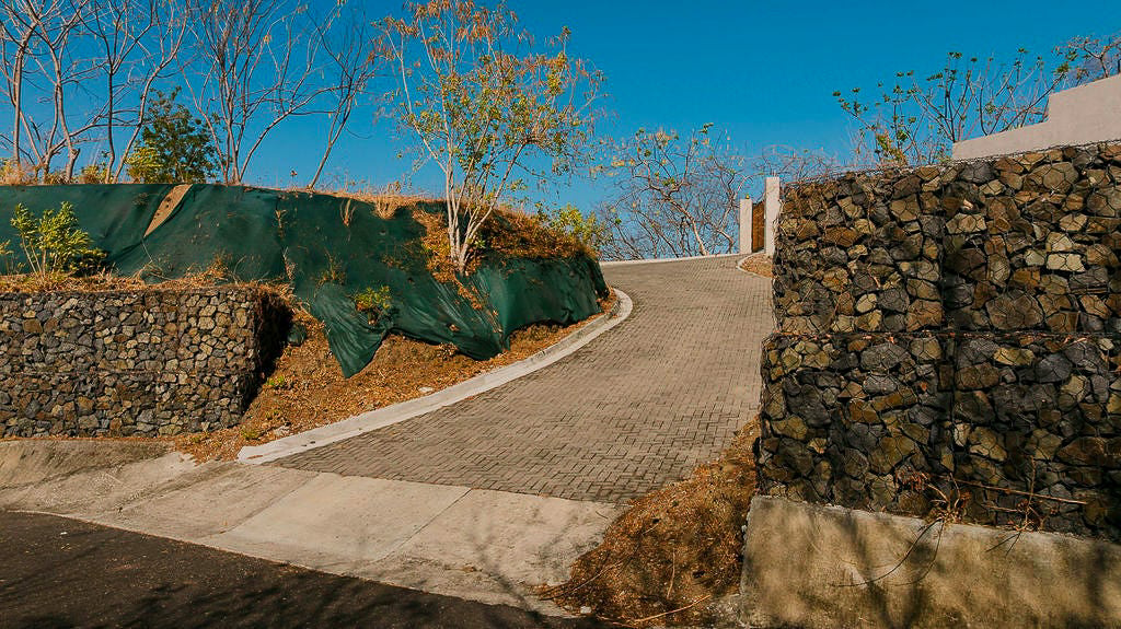 Corona del Cabo Lot 16 | 5,014 m² Buildable Lot Near Playa Grande