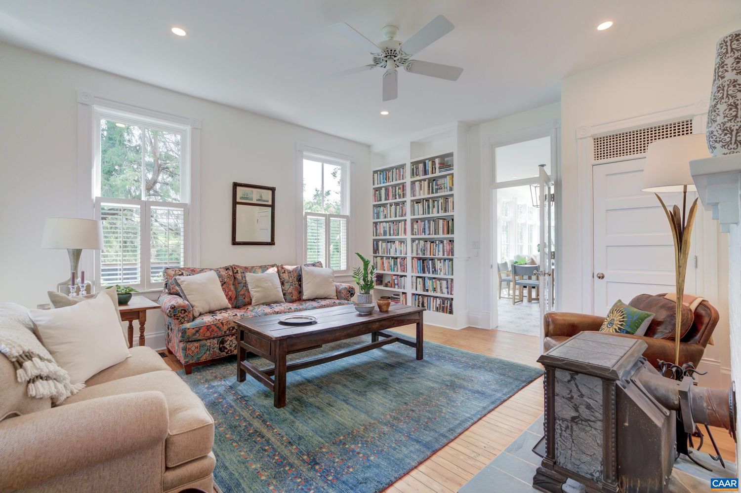 1004 Locust Ave