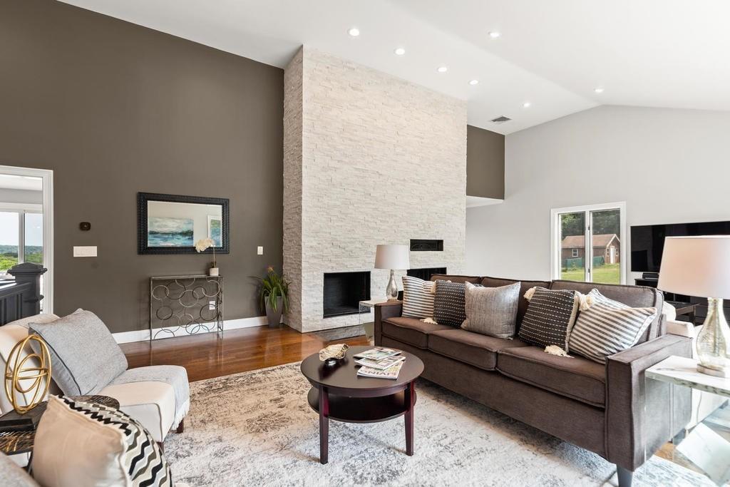 24 Surrey Rd