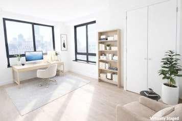 100 United Nations Plaza, #31E