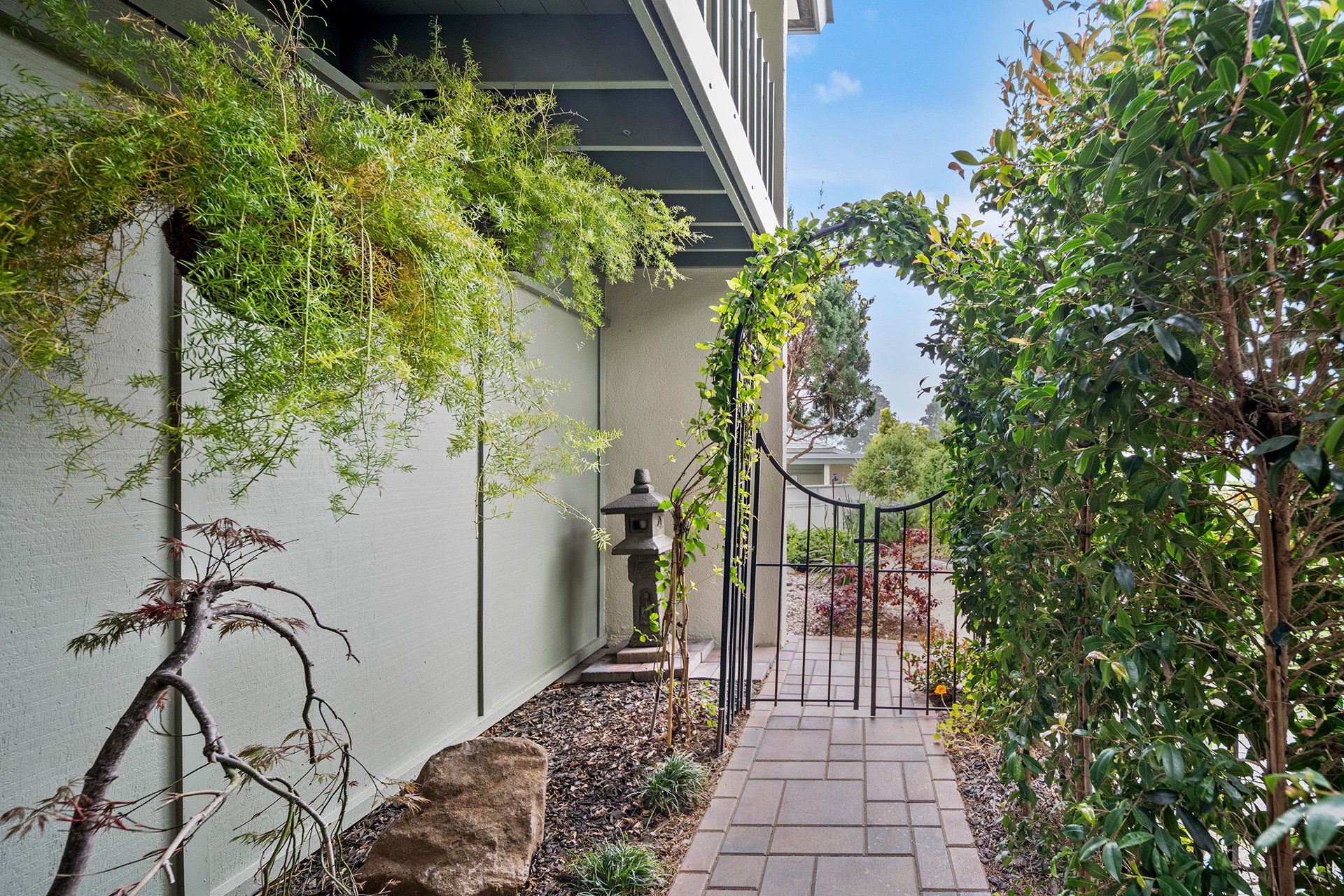Carmel Townhome Living - 95 High Meadow Lane