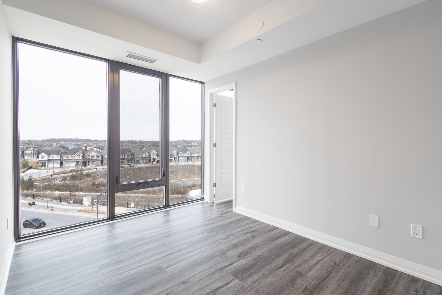 1415 Dundas St E, #504