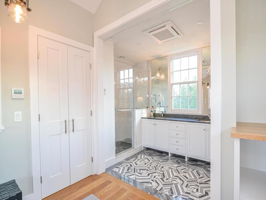 26 Hines Point