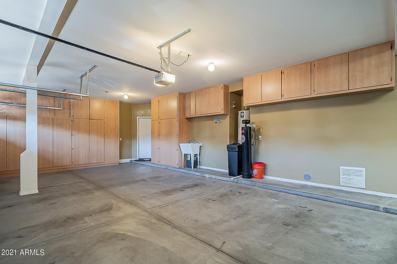 1709 E Kaibab Dr