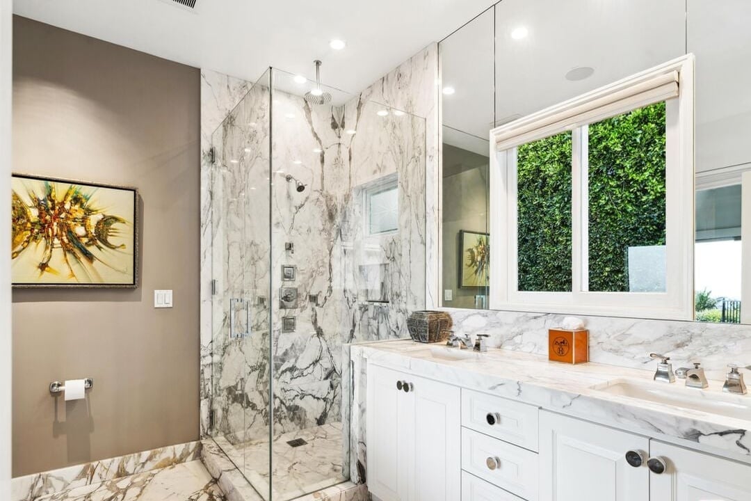 Sierra Mar Dr, 90069