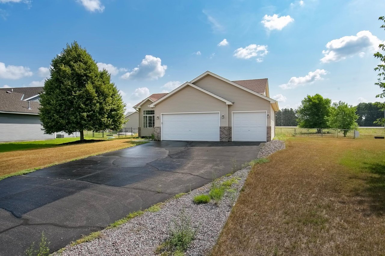 1302 Ironwood Ct SW