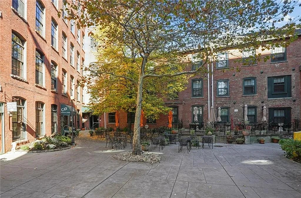 14 Imperial Pl #604