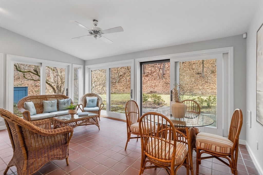 12 Edmonds Rd