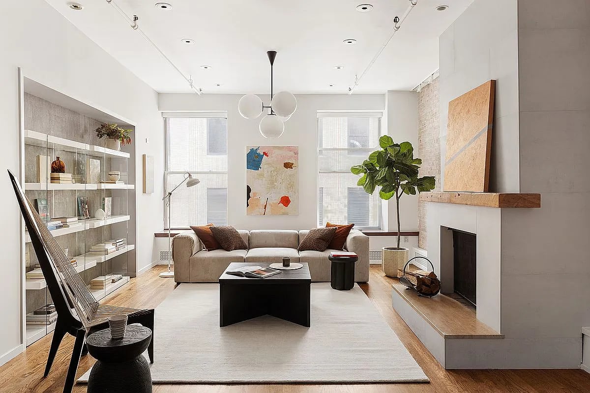 214 W 17th St APT 4B
