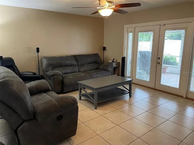 105 Blue Heron Ln