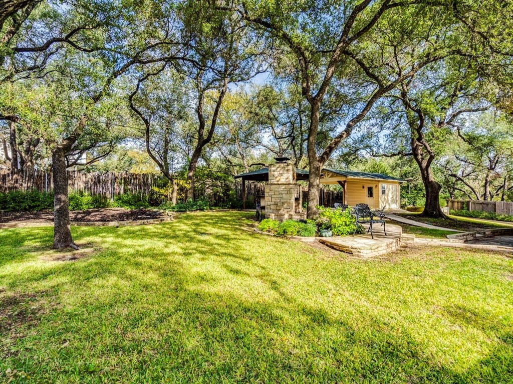 404 Almarion DR