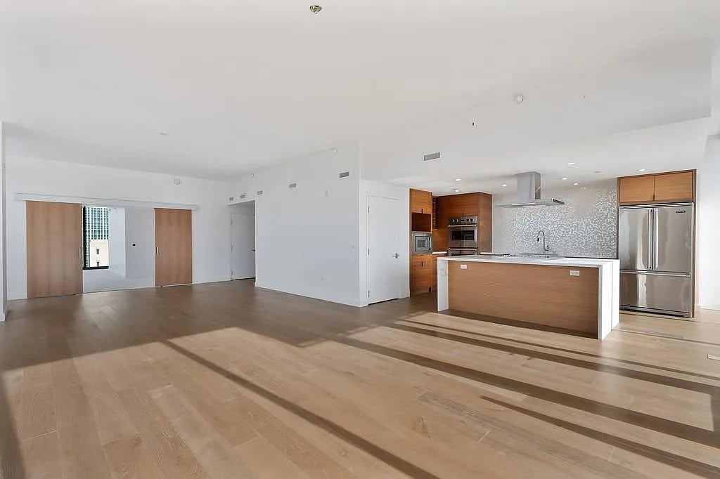 500 J St #1701
