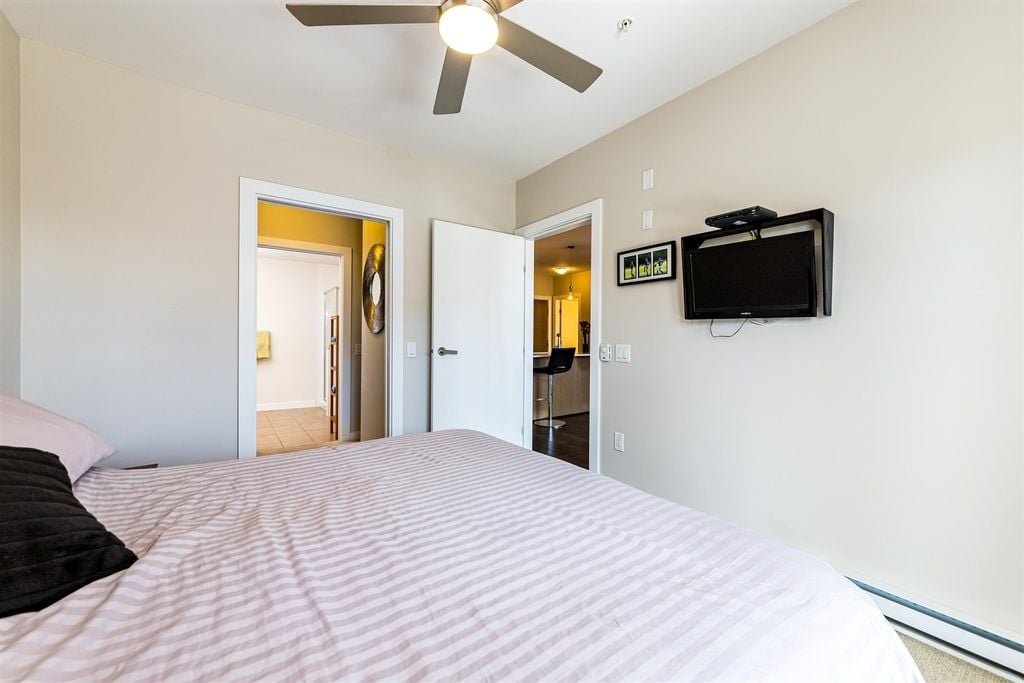1177 Marine Dr, #311