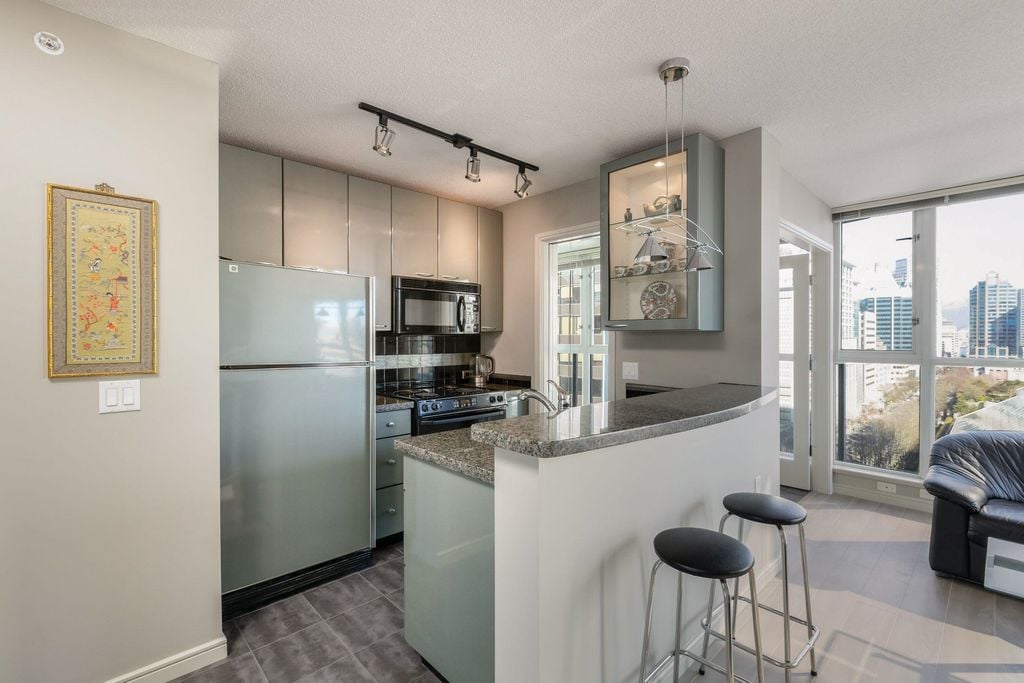 1068 Hornby St, #1602