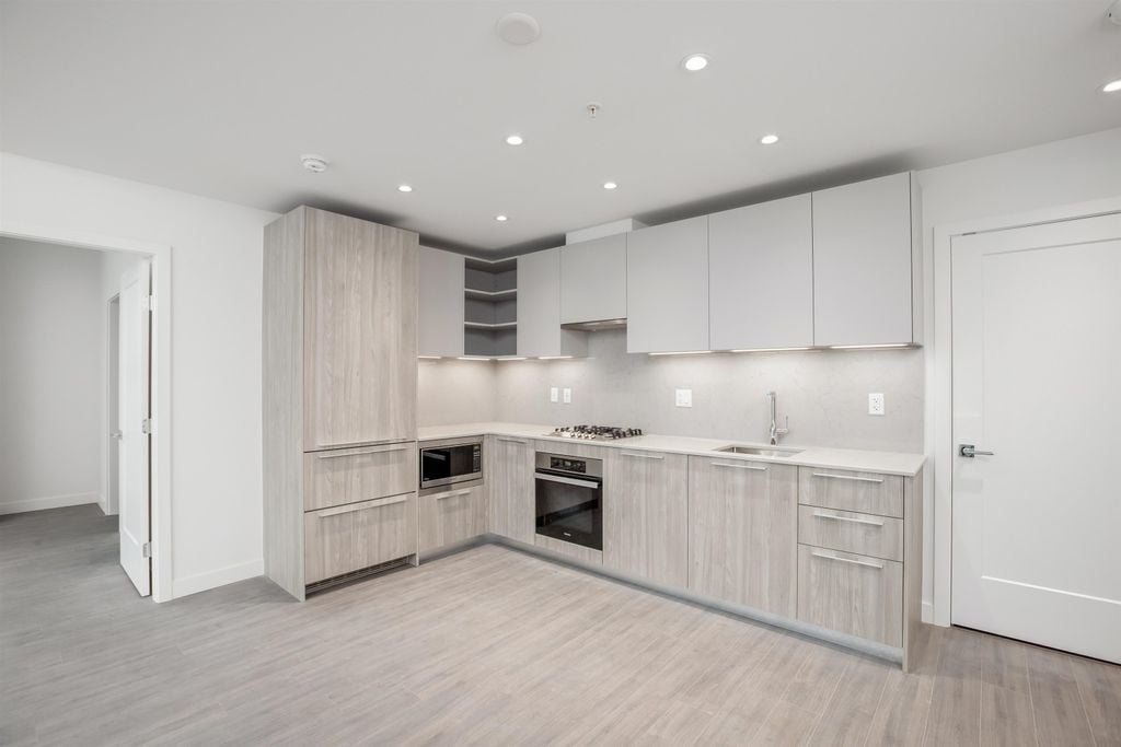 6699 Dunblane Ave, #2904