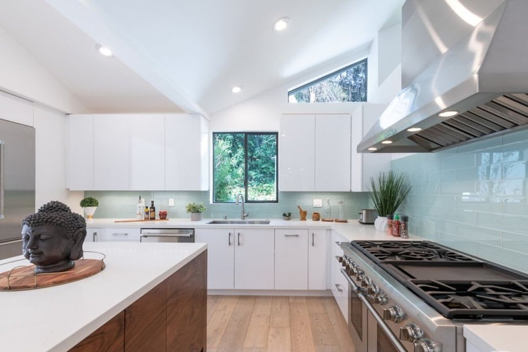 Golden Elysian, Benedict Canyon Dr, 90210