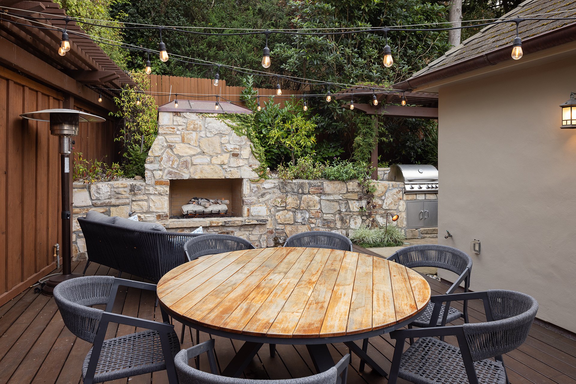 Sophisticated Carmel Woods Living
