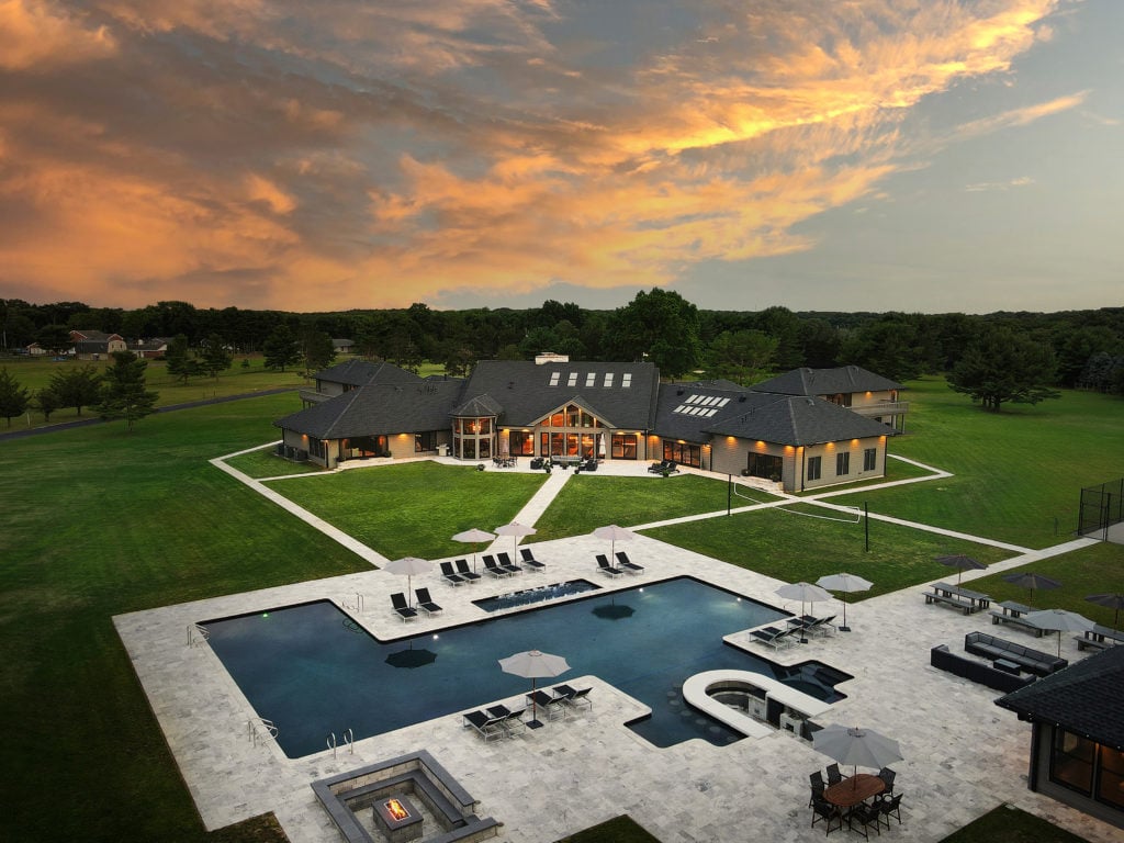 How do you sell a 23-acre Wall estate with 10 bedrooms, 17 bathrooms and an 8-car garage?