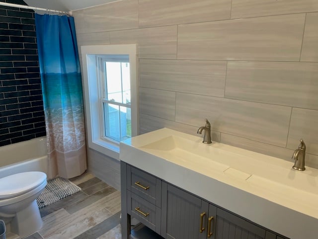 #105 Charming Colonial With Wrap Around Porch