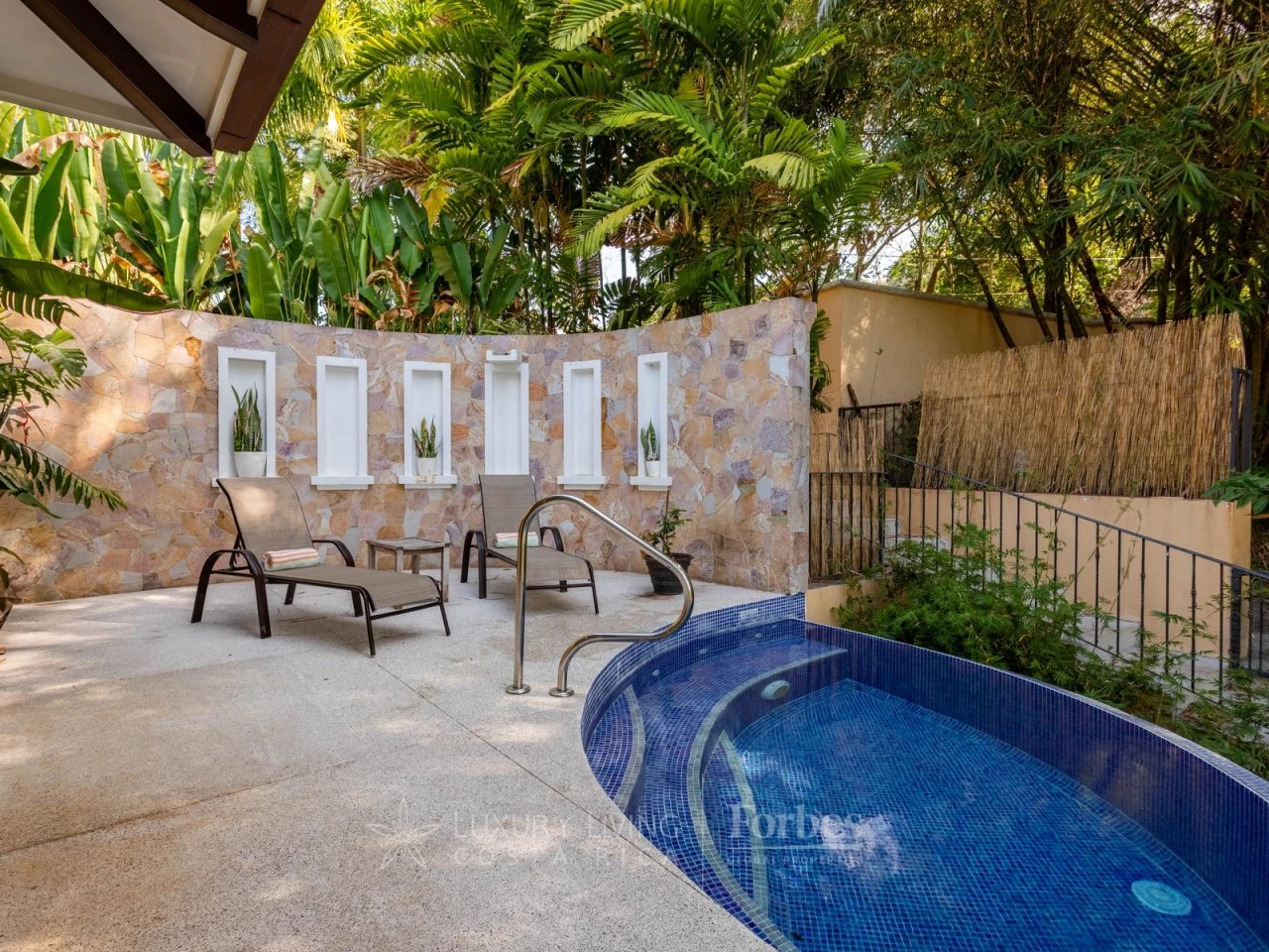 20878 - A Luxurious Sanctuary in Costa Rica's Pacific Jungle