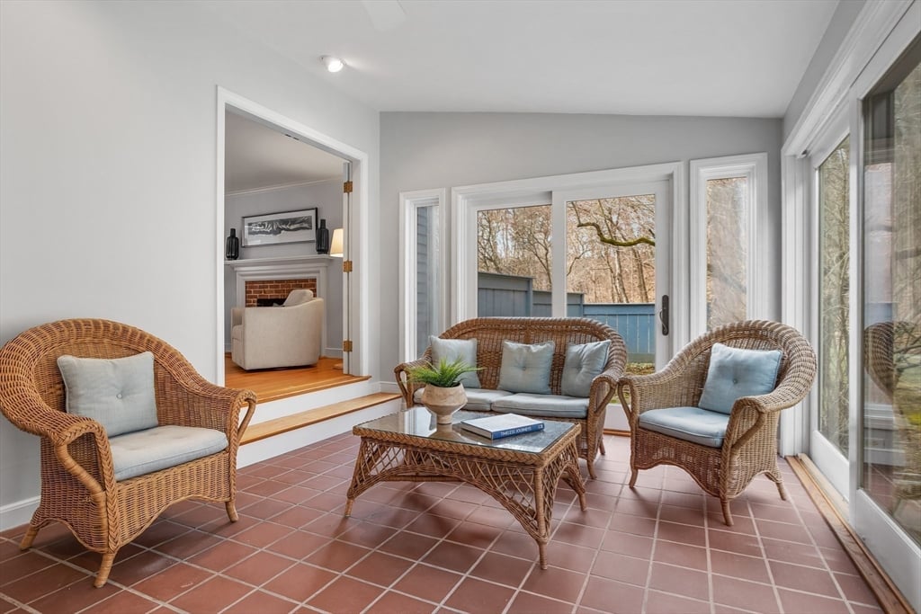 12 Edmonds Rd